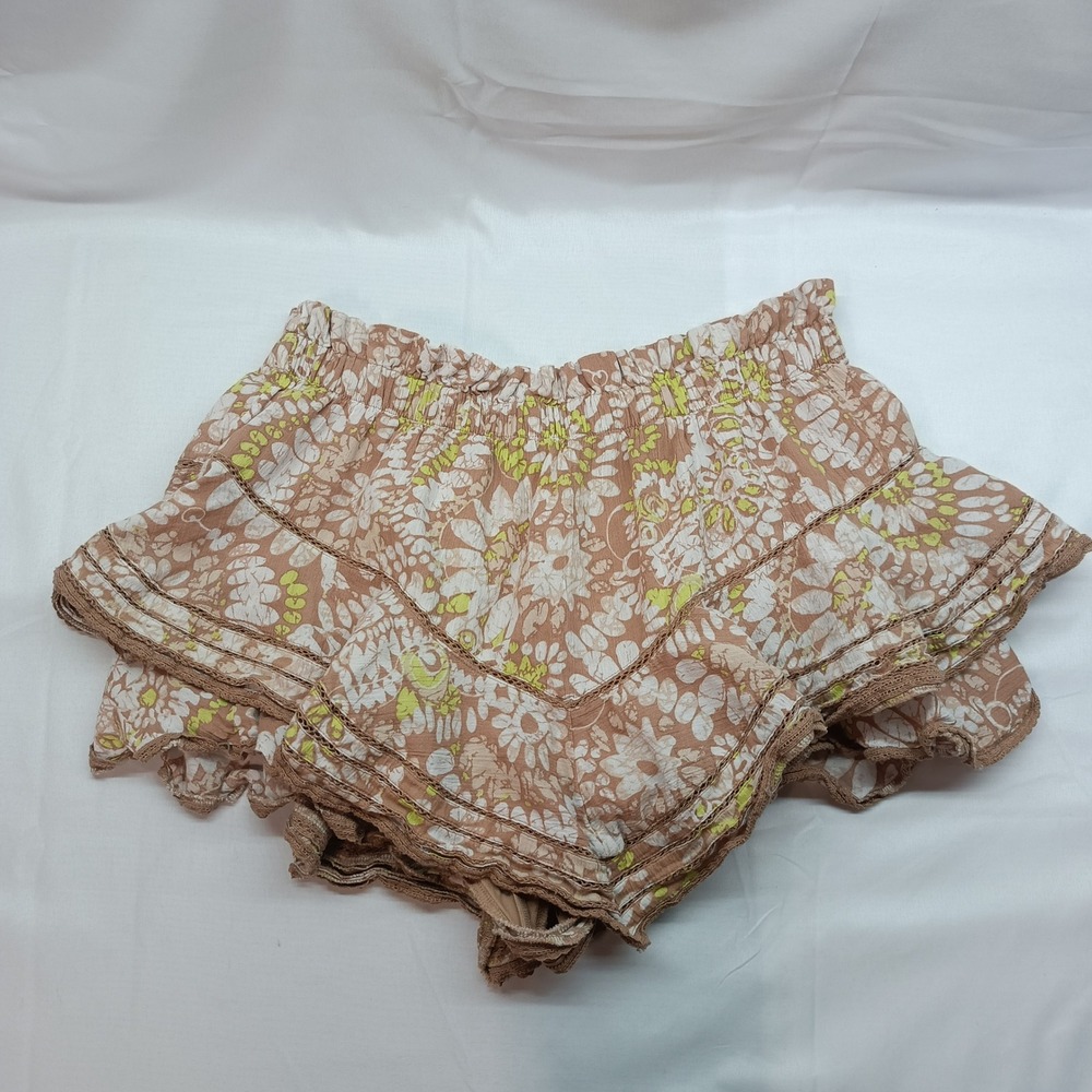 Aerie Floral Ruffle Skort Tan White Lime Lace Trim Elastic Waist Medium Boho